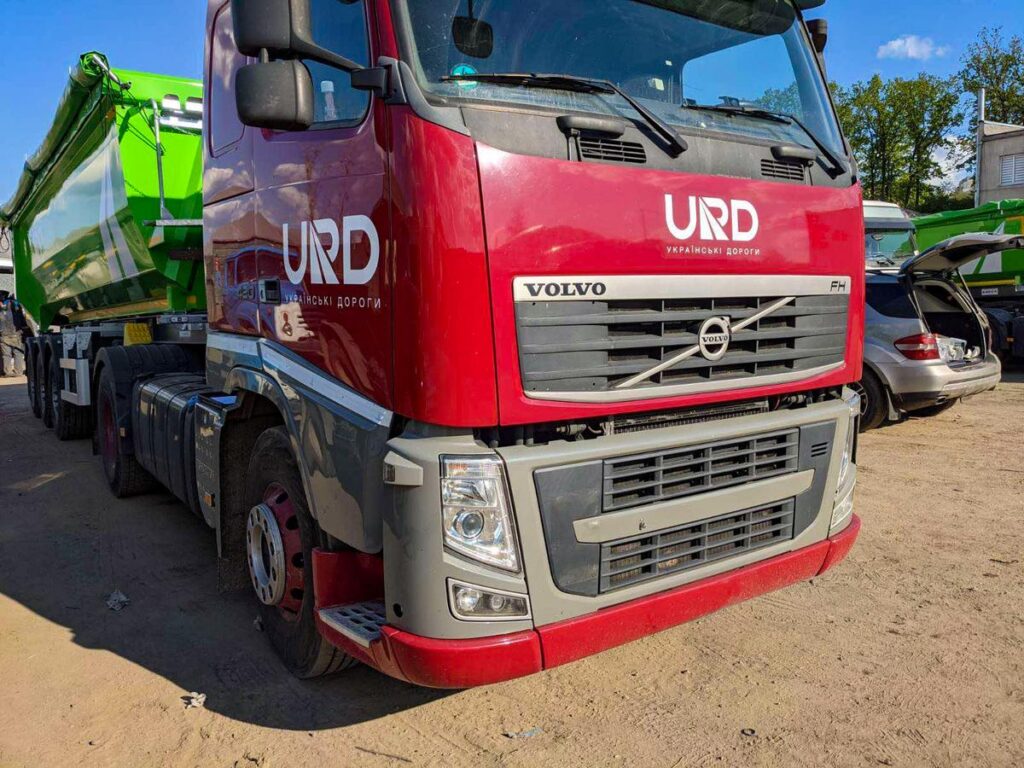 Auto-branding портфолио